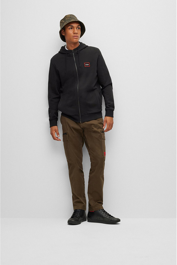 ΖΑΚΕΤΑ ΜΕ ΚΟΥΚΟΥΛΑ HUGO - 001 ΜΑΥΡΟ